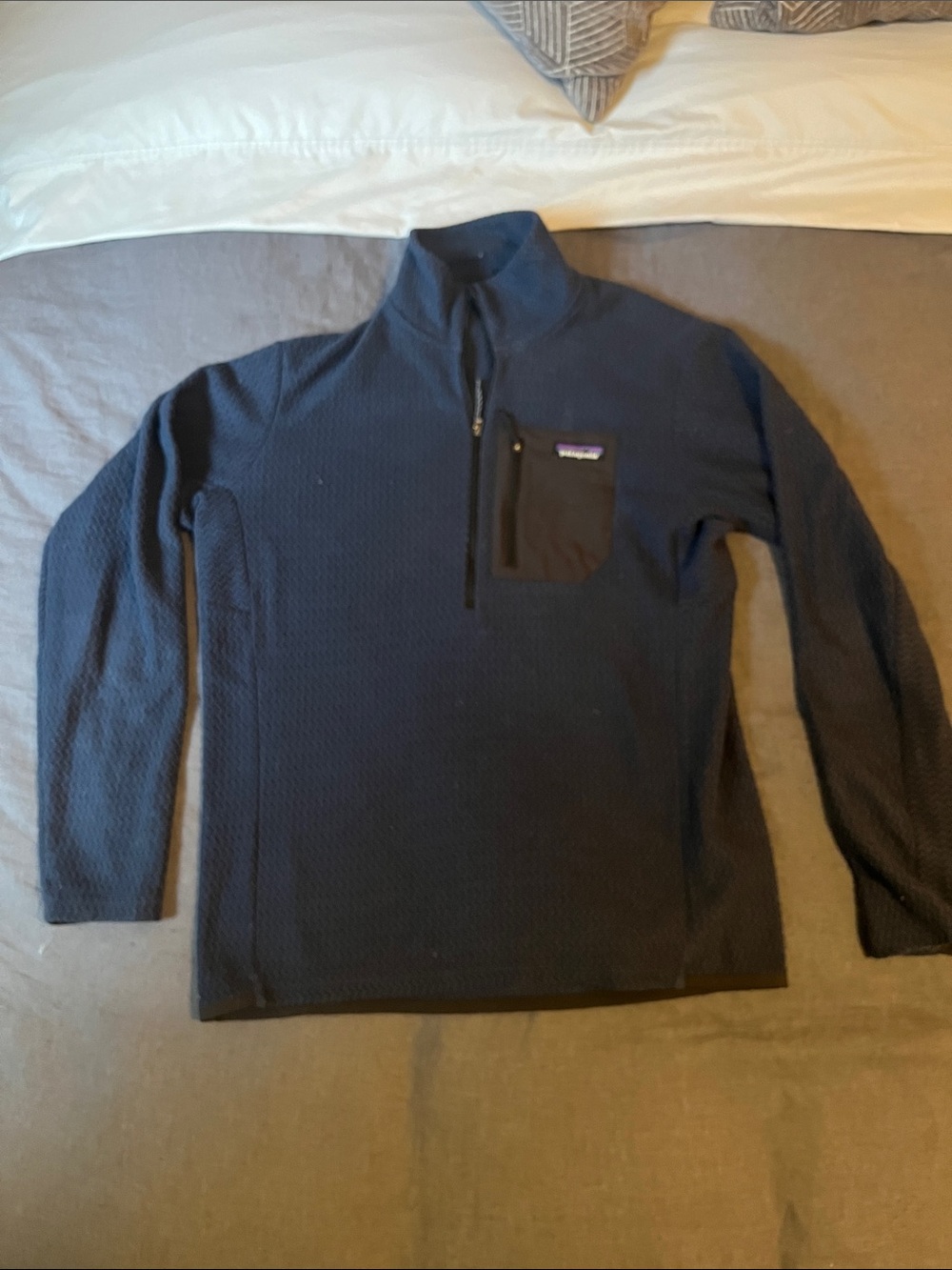 Patagonia R1 Air Zip pullover